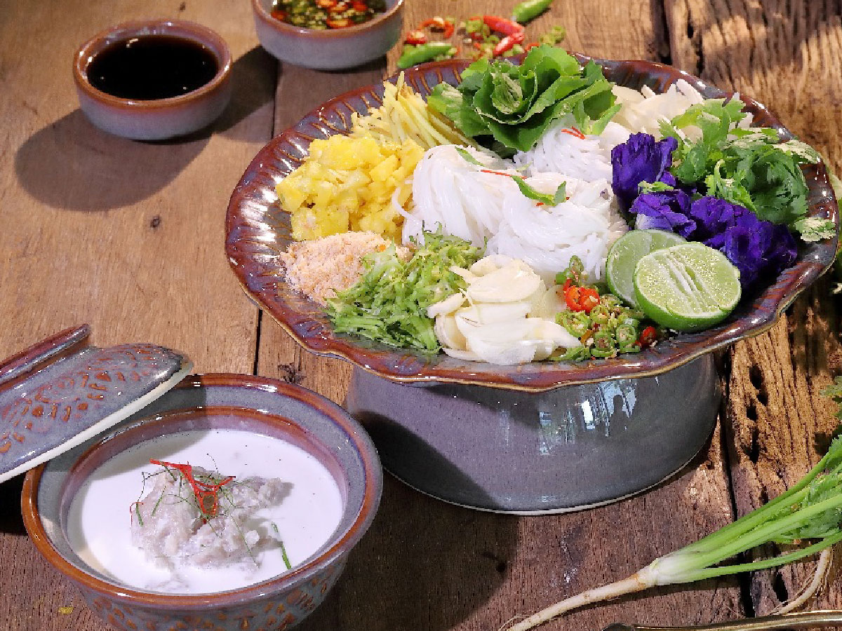 ขนมจีนซาวน้ำ