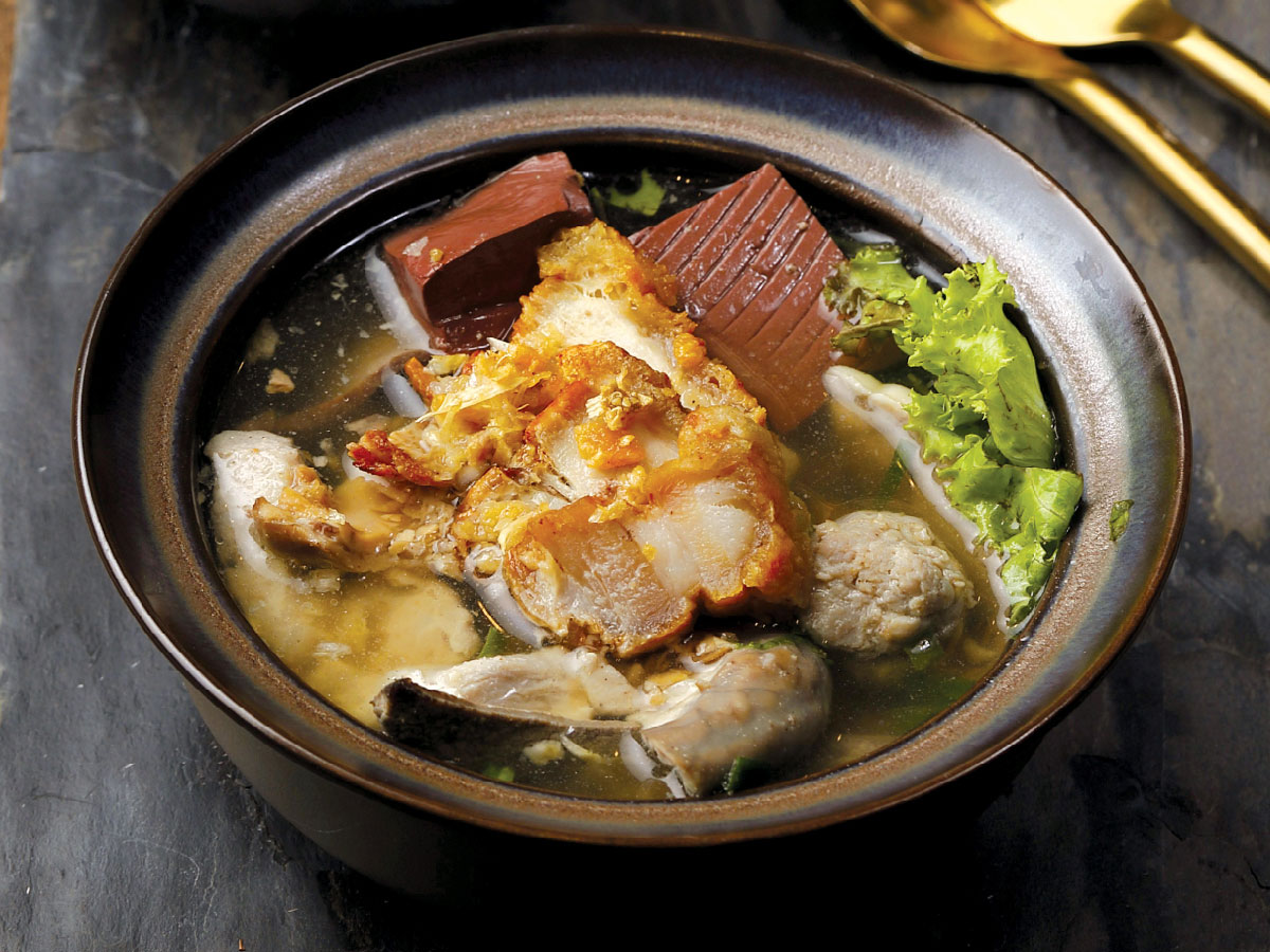 ต้มเลือดหมูTom Leuad Moo