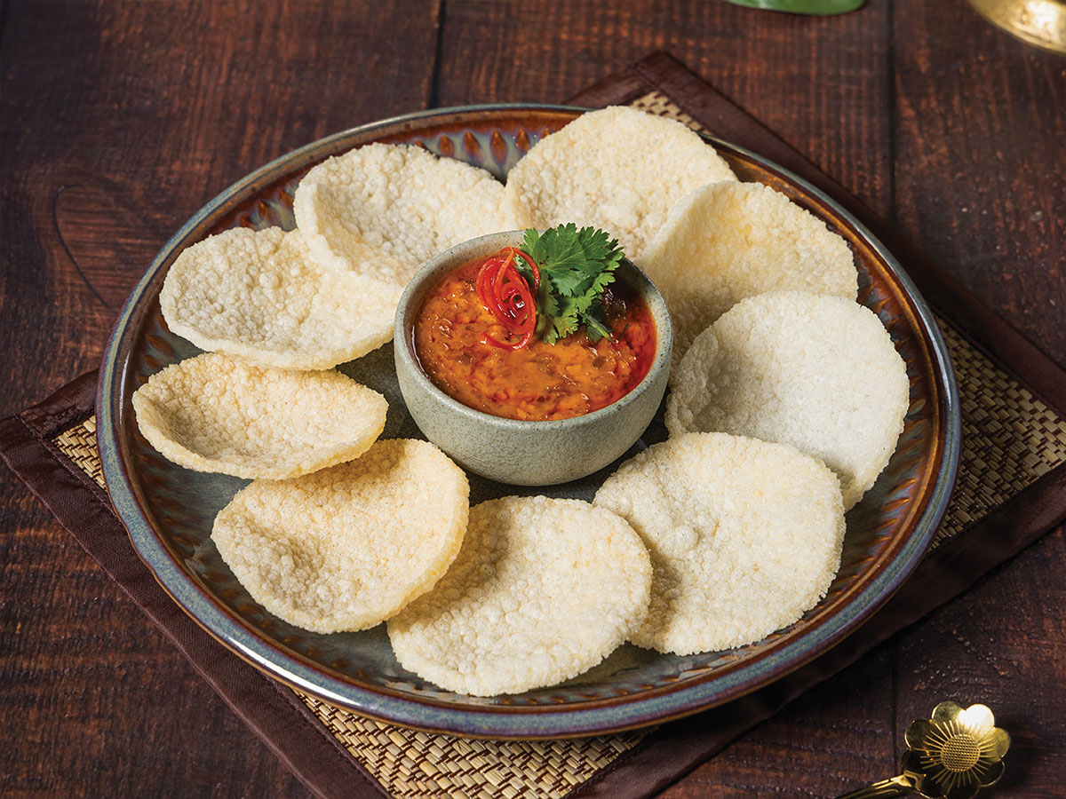 ข้าวตังหน้าตั้งRice Crackers with Minced Shrimp, Chicken, Peanut and Coconut Dip