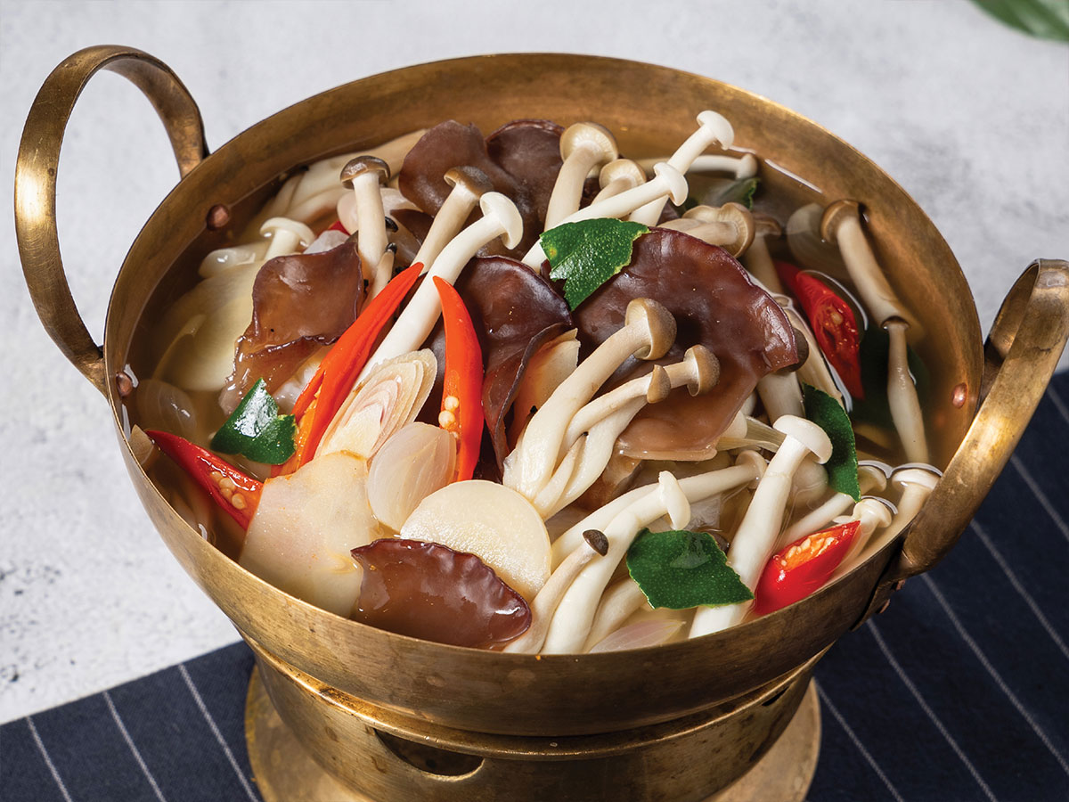 ต้มยำเห็ดสามสหายSpicy and Sour Clear Soup with Assorted Mushrooms